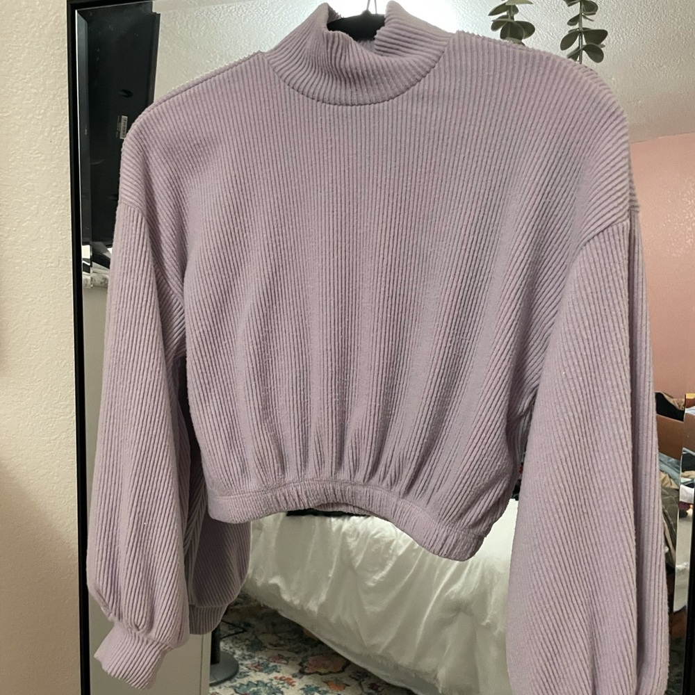 Forever 21: lilac, mock neck sweater! only used once!